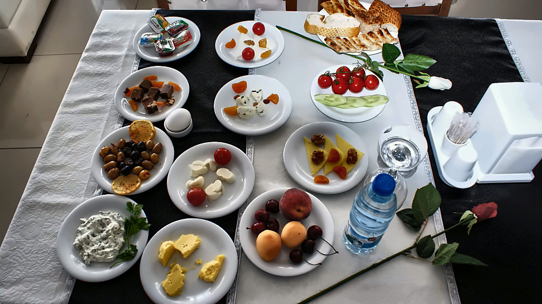 Kahvaltı sofrası
